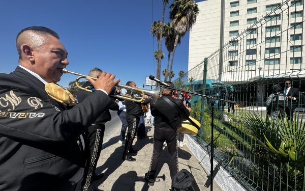 Fans llevan mariachi a la selección de Irán en Tijuana