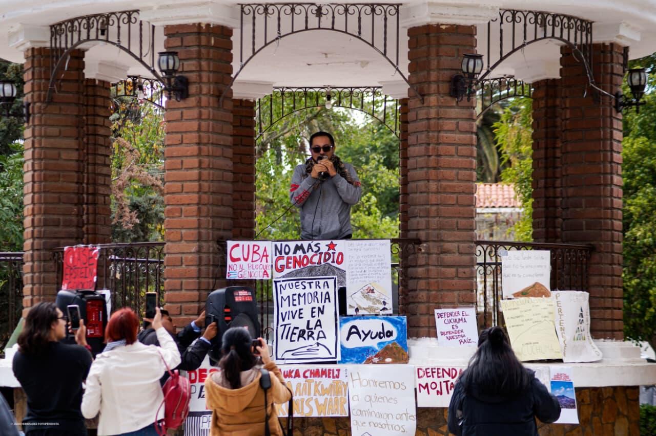 PROTESTAN EN TECATE EN DEFENSA DEL CERRO CUCHUMÁ