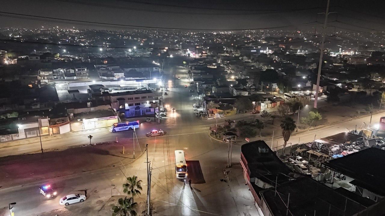 PIERDE LA VIDA MOTOCICLISTA EN CHOQUE CON TRANSPORTE DE PERSONAL