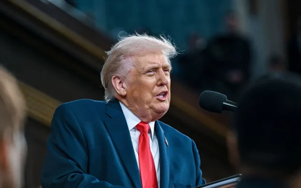 TRUMP ELEVA LA PRESIÓN SOBRE IRÁN: “DEBERÍAN RENDIRSE” MIENTRAS ESCALA LA TENSIÓN EN ORIENTE MEDIO