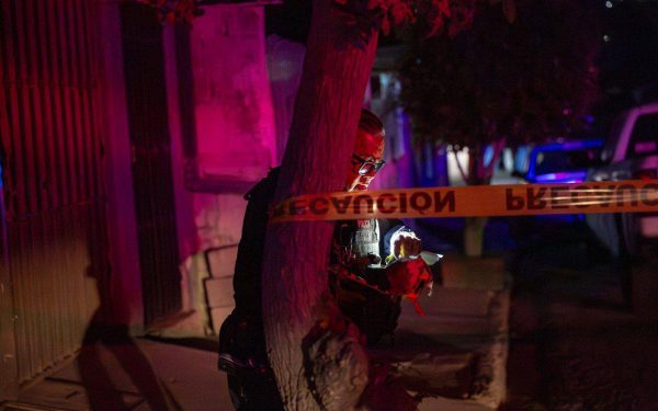 Hombre pierde la vida dentro de un vehículo en Riberas del Álamo