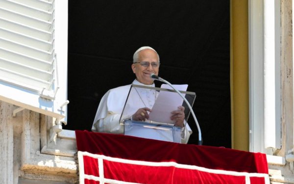 Papa León XIV en Pentecostés: el Espíritu abre puertas cerradas