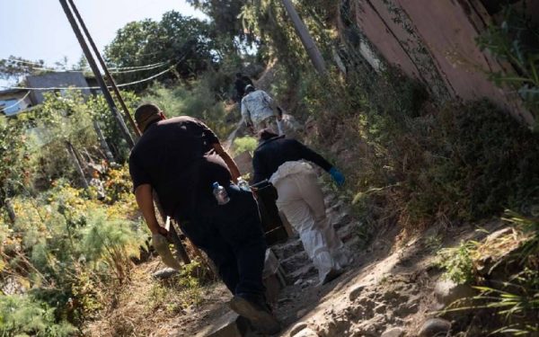 Localizan fosa clandestina con una persona maniatada en Playas de Tijuana